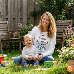 Lustig „Mein Kaffee ist stärker als mein Kleinkind T-Shirt