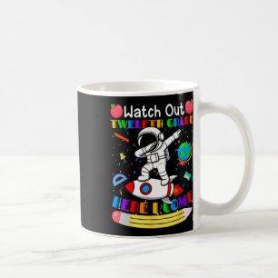 Lustige Achtung Senior Hier Kommt Ich Astronaut Kaffeetasse