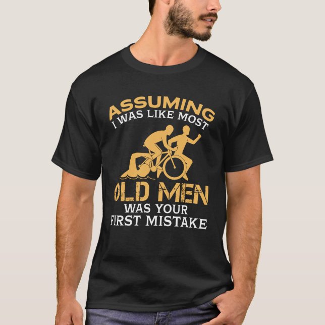 Lustige alte Männer die LiebenTriathlon T-Shirt (Vorderseite)