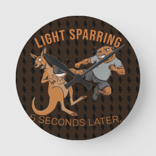 Lustige Capybara vs Kangaroo Leichtes Sparring MMA Runde Wanduhr