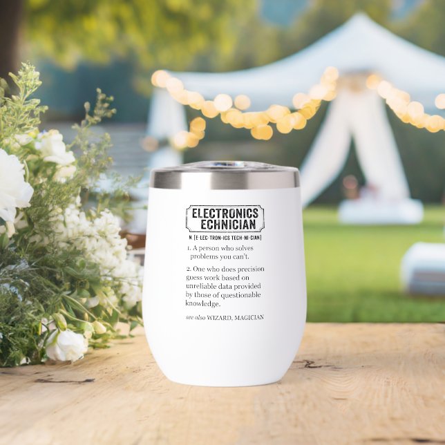 Lustige Definition für Elektroniktechniker (Hochzeit (gedreht))