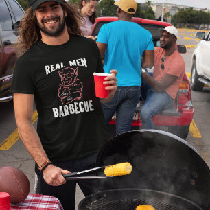Lustige echte Männer riechen wie Barbecue T-Shirt