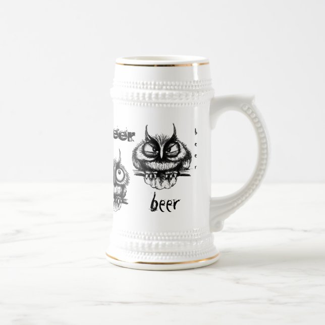 Lustige Eulenstifttinte, die Bier-Tassenentwurf Bierglas (Rechts)