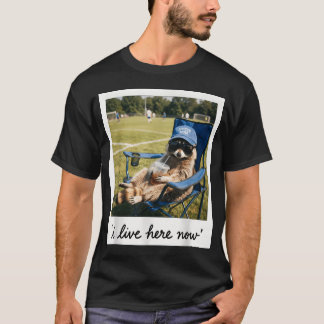 Lustige Fußball-Mama-Waschbär Ich wohne jetzt hier T-Shirt