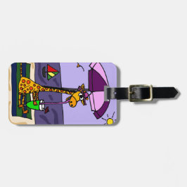 Lustige Giraffe am Strand Gepäckanhänger