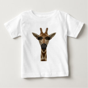 Lustige Giraffe inkognito mit trendigen Sonnenbril Baby T-shirt