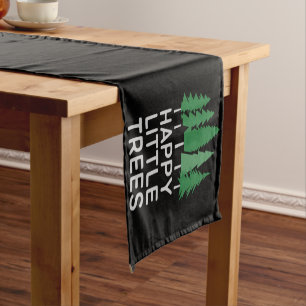 Lustige glückliche kleine Bäume Geschenke Camping Kurzer Tischläufer