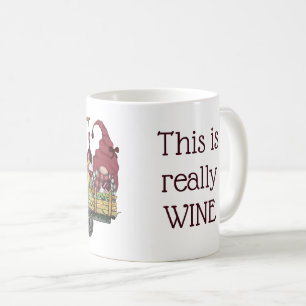 Lustige Gnome in Weintruck 'Das ist wirklich Wein' Kaffeetasse