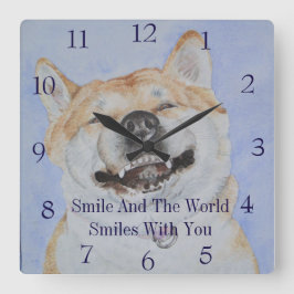 lustige japanische akita lächeln mit Slogan Hund Quadratische Wanduhr