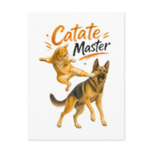 Lustige Karate-Katze tritt deutschen Schäferhund