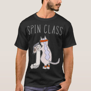 Lustige Katze arbeitet im Fitnessstudio Spin-Klass T-Shirt