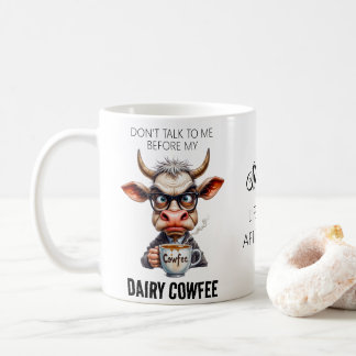 Lustige Kuh trinkt Kaffee Typografie Kaffeetasse