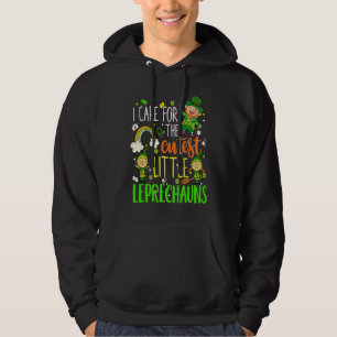 Lustige NICU-Krankenschwester pflegt kleine Leprec Hoodie