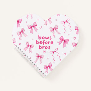 Lustige Schleifen vor Bros Cute Coquette Rosa Band Notizbuch