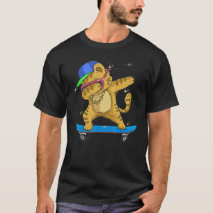 Lustige Schlittschuh laufende Katze Dabbing Kitty T-Shirt