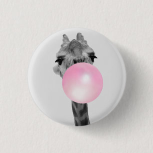 Lustige schwarz-weiße Giraffe mit Kaugummi Button
