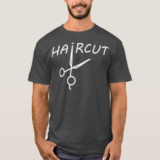 lustige schwarze Haarschneide an Barber T-Shirt