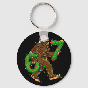 Lustige Six Seven 6 7 Meme Bigfoot Weihnachtsshirt Schlüsselanhänger