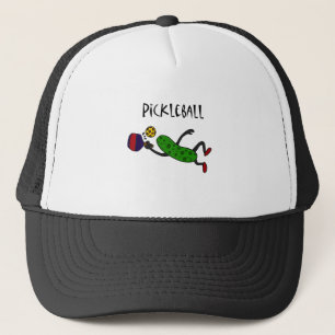 Lustige Springenessiggurke, die Pickleball spielt Truckerkappe