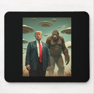 Lustige Trump Bigfoot Ufo Alien Begegnung Uap Freu Mousepad