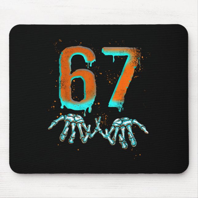 Lustiger 67 Meme Halloween-Skelett  Mousepad (Vorne)