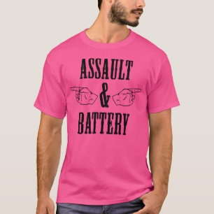 Lustiger Angriff und Körperaufbau durch Batterie T-Shirt