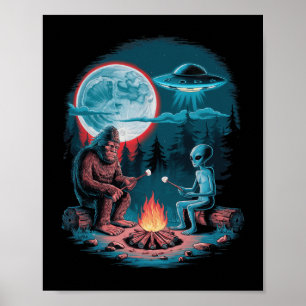 Lustiger Außerirdischer und Bigfoot beim Wandern M Poster