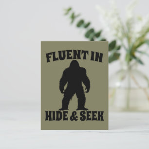 Lustiger Bigfoot - Fließend in Versteckspiel Postkarte