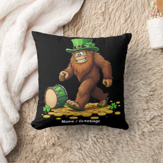 Lustiger Bigfoot Sasquatch Shamrock St. Patrick's Kissen