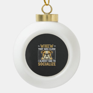 Lustiger Bulldogge sozialisiert Hund Keramik Kugel-Ornament