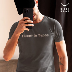Lustiger Charakter-Zitat fließend in Tippfehlern T-Shirt