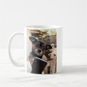 Lustiger Chihuahua-Selfie-Bauernhof-Kaffeebecher Kaffeetasse