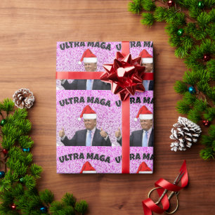 LUSTIGER DONALD TRUMP MIT SANTAHUT GESCHENKPAPIER