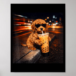 Lustiger Goldendoodle, der Eiskaffee trinkt, Tier- Poster