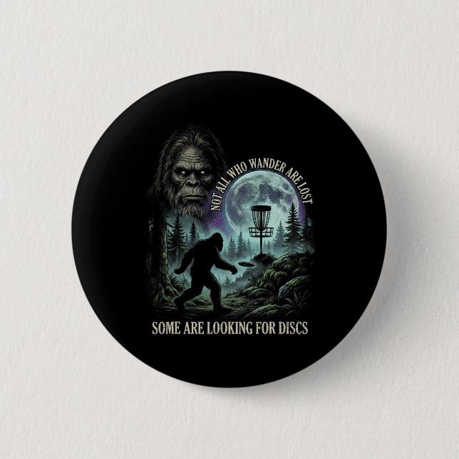 Lustiger Golf spielender Bigfoot-Disc-Golf-Spieler Button (Vorderseite)