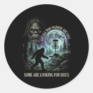 Lustiger Golf spielender Bigfoot Disc-Golf-Spieler Runder Aufkleber