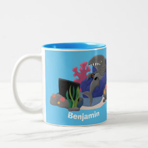 Lustiger Hai, der Cartoon-TV schaut Zweifarbige Tasse