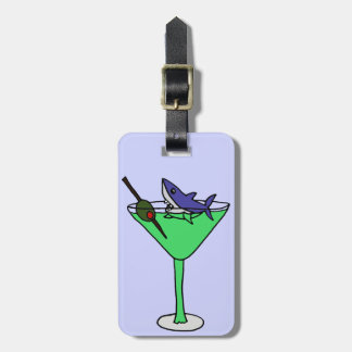 Lustiger Haifisch in grünem Martini-Glas Gepäckanhänger