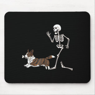 Lustiger Halloween-Kardigan Welsh Corgi und Skelet Mousepad