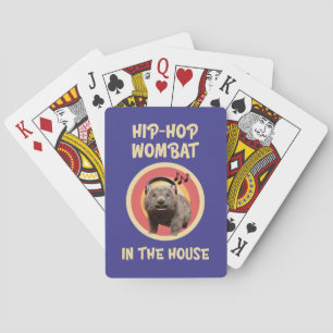 Lustiger Hip-Hop-Wombat im Haus Spielkarten