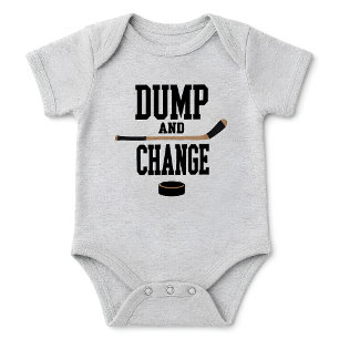 Lustiger Hockey-Dump und Wechsel Baby Strampler