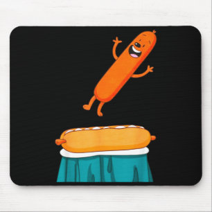 Lustiger Hot Dog springt in Brötchen Wurst BBQ hoc Mousepad