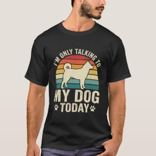 Lustiger Hund spricht Retro-Sonnenuntergang T-Shirt