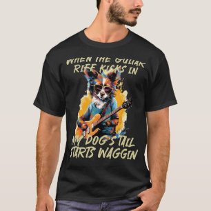 Lustiger Hund wedelt für Gitarre und Rock'n Roll F T-Shirt