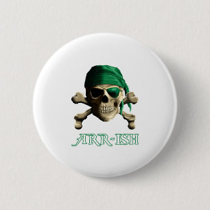 Lustiger irischer Piratenflagge-Piraten-Schädel Button