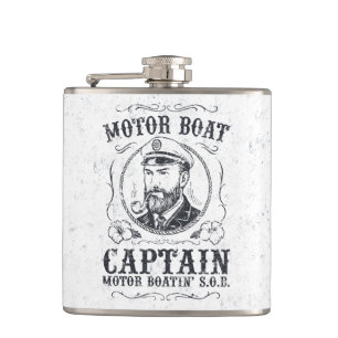 Lustiger Kapitän eines Motorboots, Pontoonbootfahr Flachmann