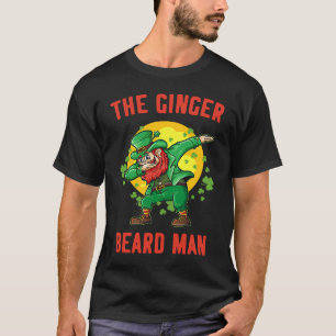 Lustiger Mann mit rotem Bart St. Patrick's irische T-Shirt