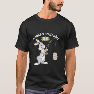 Lustiger Osterhase fischt nach Eiern Spaßiger Feie T-Shirt