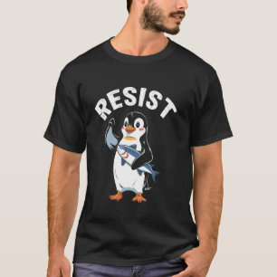 Lustiger Pinguin widersteht und Pinguine protestie T-Shirt