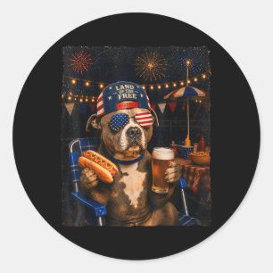 Lustiger Pitbull-Meme trinkt Bier Hotdog 250. Runder Aufkleber